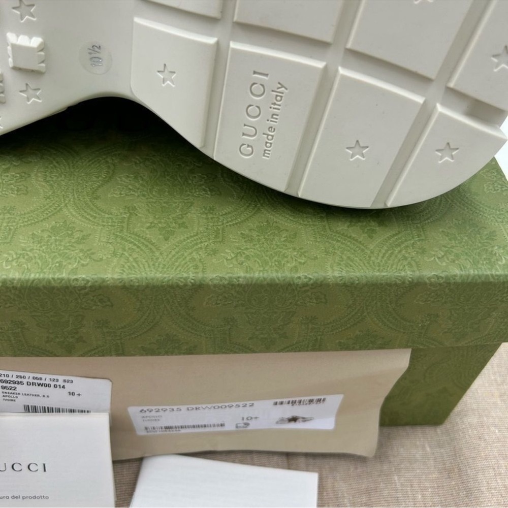 Men’s Gucci rython logo leather sneakers size 9 made in Italy - Picture 8 of 11